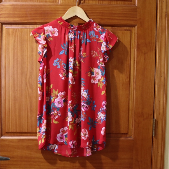 LOFT Red Floral Ruffled Sleeve Blouse Smocked Mock Neck Medium - Picture 3 of 16
